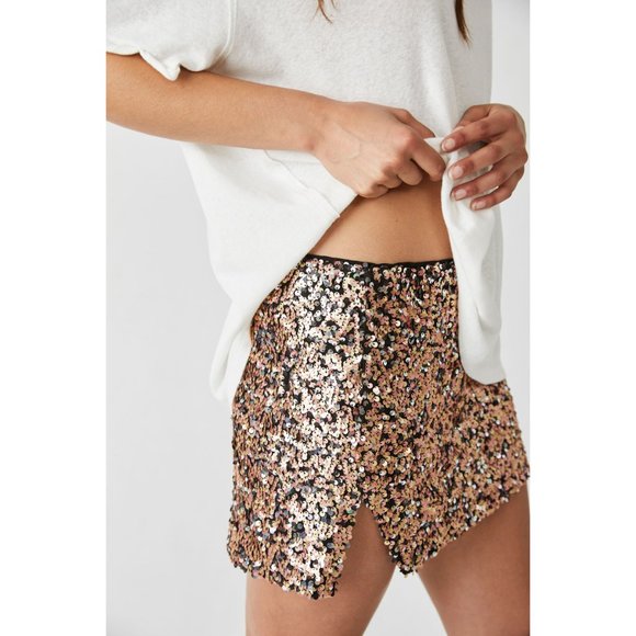 🎉LAST CHANCE🎉 FREE PEOPLE Annalise Sequin Mini Skirt / Multi Combo - Picture 4 of 12